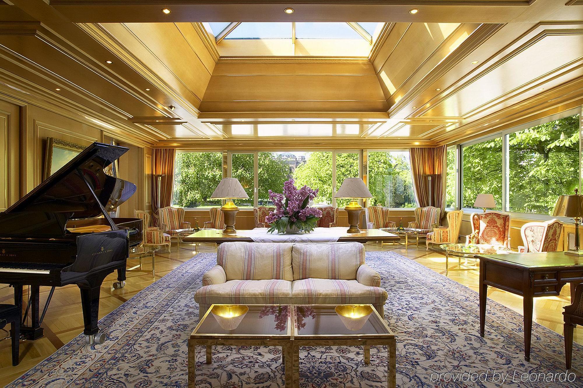 库洛姆宾酒店 弗赖堡 内观 照片 The interior of the Presidential Suite