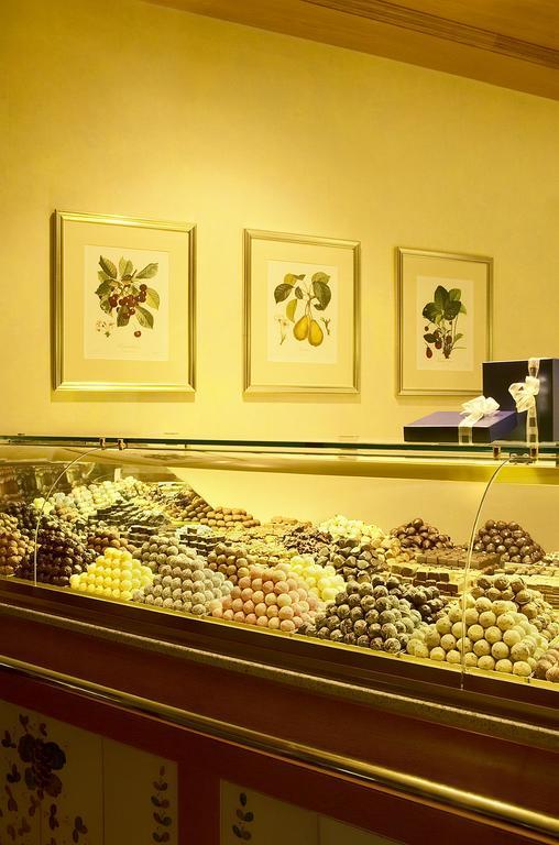 库洛姆宾酒店 弗赖堡 外观 照片 Chocolate truffles